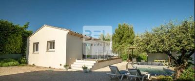 Propriété - 325 m² - 11 pièces