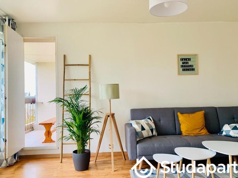 Chambre - 10 m² - 1 pièce