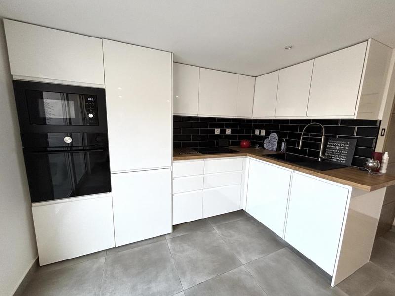 Propriété - 136 m² - 7 pièces