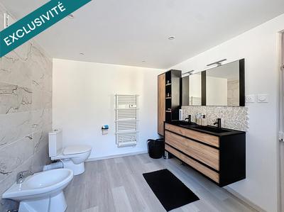 Maison - 123 m² - 6 pièces