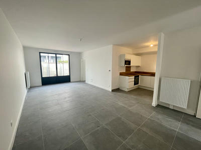 Maison - 88 m² - 4 pièces