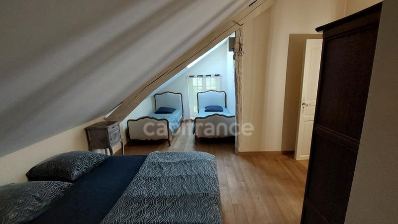 Maison - 363 m² - 17 pièces