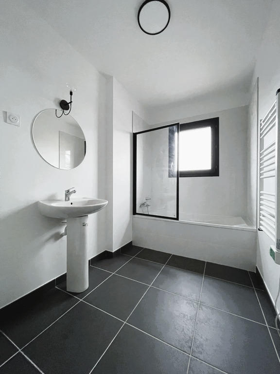 Maison - 97 m² - 5 pièces