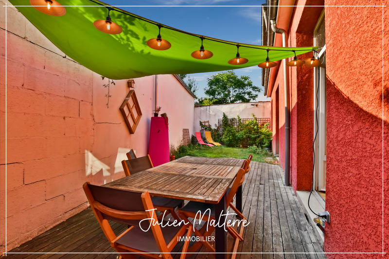 Loft - 264 m² - 11 pièces