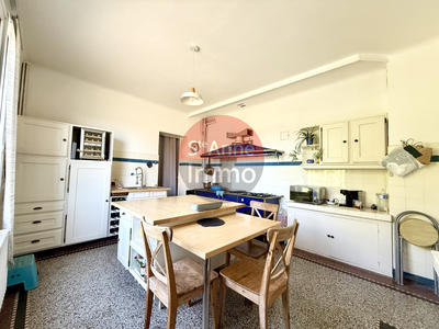 Maison - 205 m² - 8 pièces