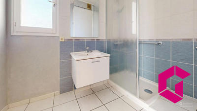 Appartement - 92 m² - 5 pièces