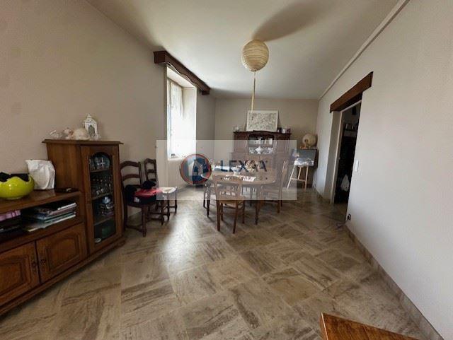Maison - 170 m² - 5 pièces