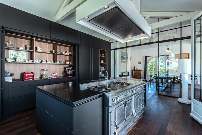 Maison - 346 m² - 6 pièces