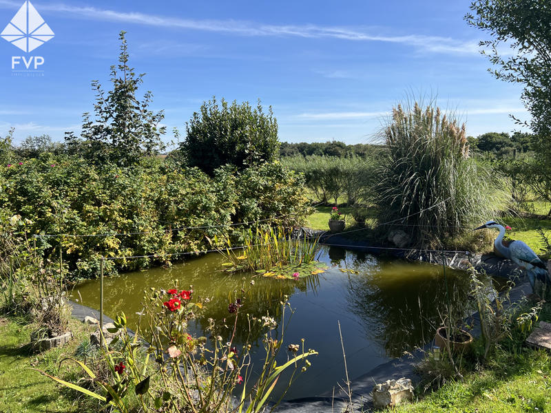 Maison - 185 m² - 8 pièces