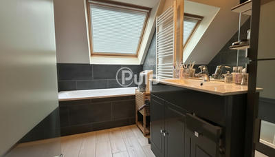 Maison - 85 m² - 5 pièces