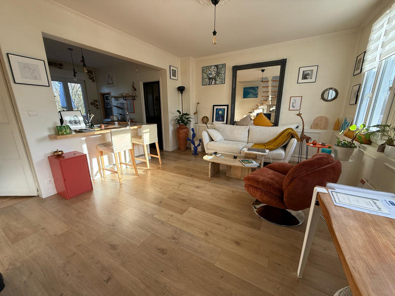 Maison - 92 m² - 5 pièces