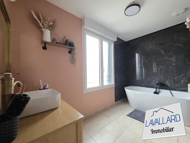 Maison - 114 m² - 6 pièces