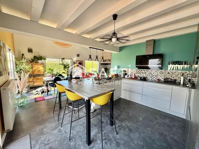 Maison - 170 m² - 6 pièces