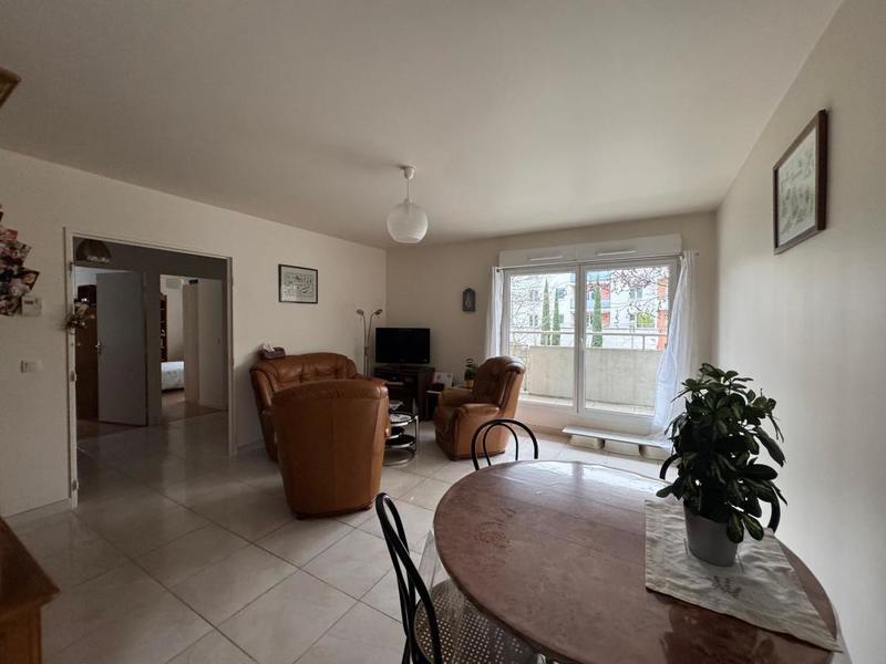 Appartement - 67 m² - 3 pièces