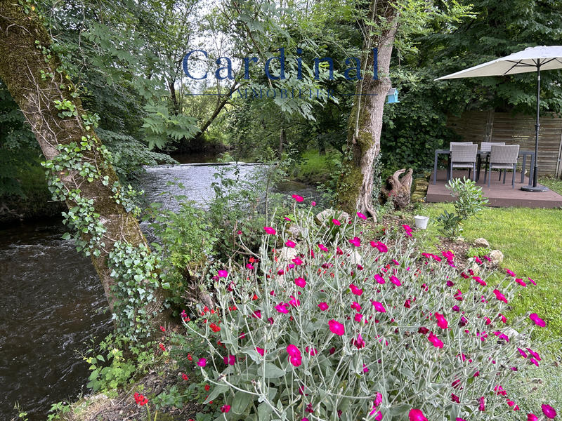 Maison - 150 m² - 8 pièces