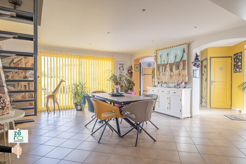 Maison - 160 m² - 5 pièces