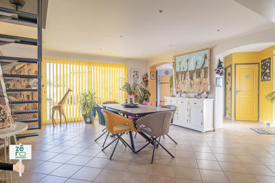 Maison - 160 m² - 5 pièces