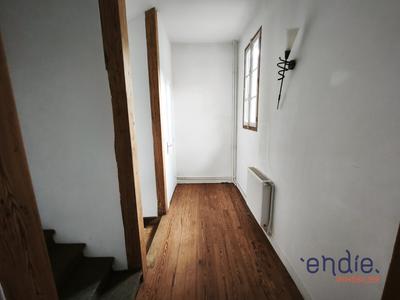 Maison - 94 m² - 5 pièces