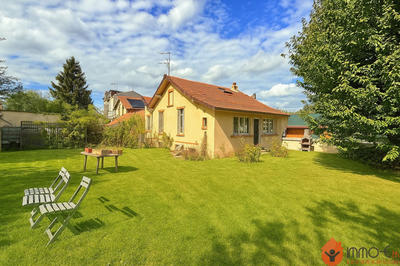 Maison - 90 m² - 5 pièces