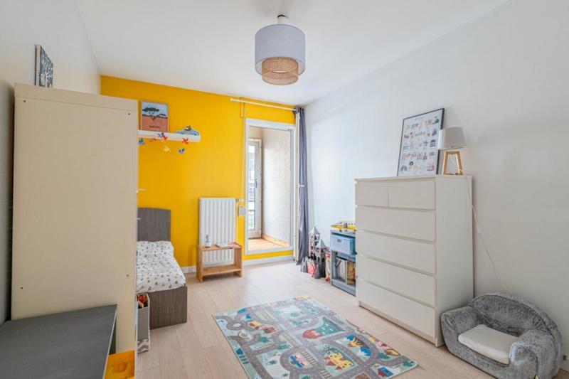 Appartement ancien - 107 m² - 4 pièces