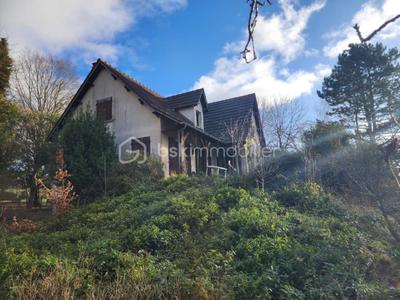 Maison traditionnelle - 143 m² - 6 pièces