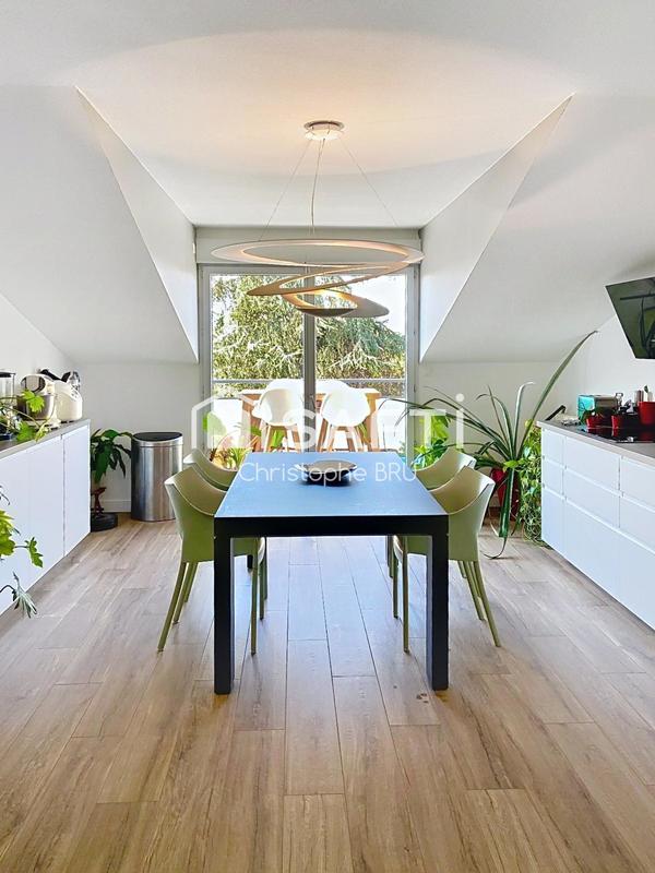 Appartement - 116 m² - 5 pièces