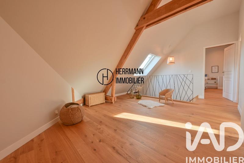 Maison - 215 m² - 6 pièces
