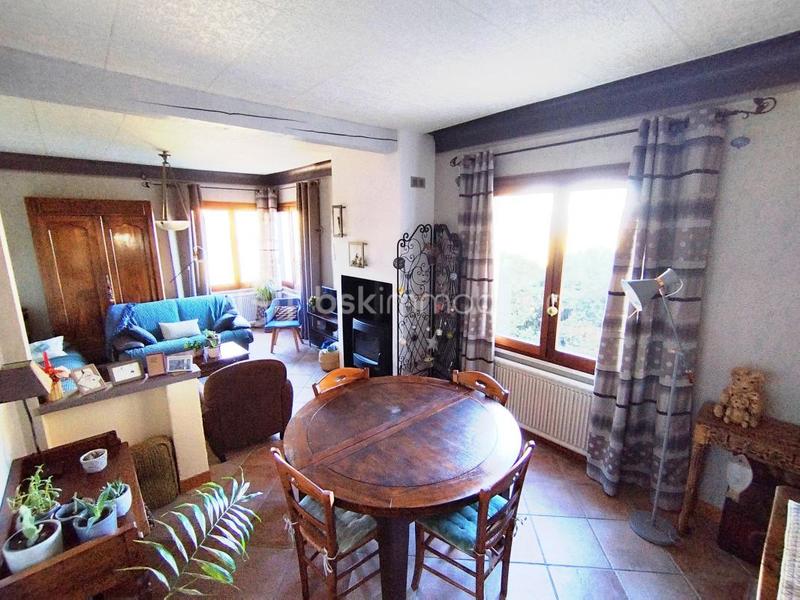 Demeure - 208 m² - 10 pièces