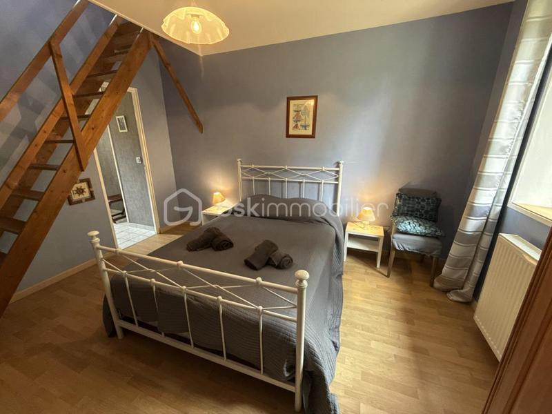 Demeure - 326 m² - 11 pièces