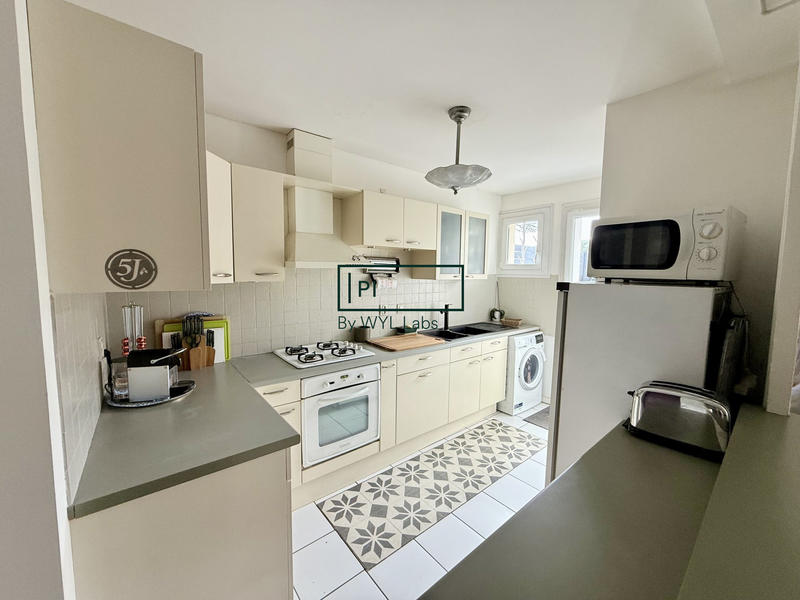 Maison - 90 m² - 4 pièces