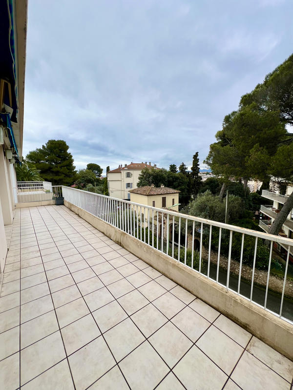 Appartement - 112 m² - 4 pièces