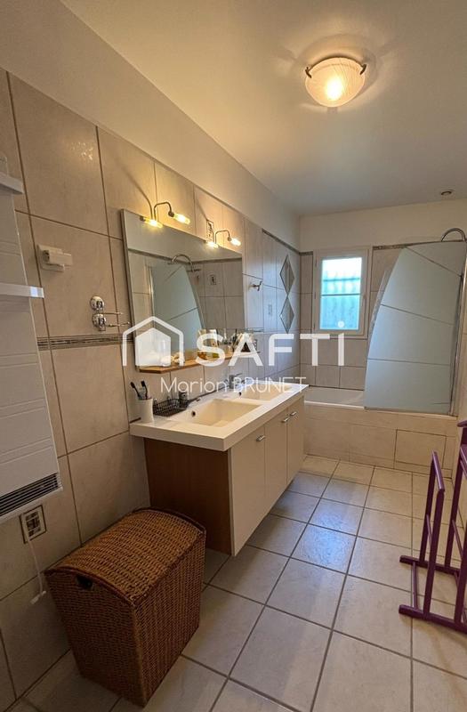 Maison - 152 m² - 6 pièces