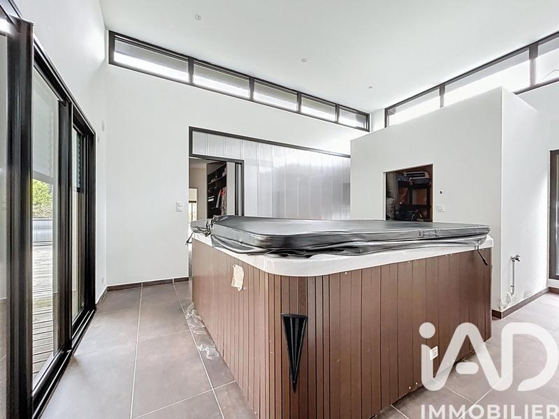 Maison de maîtres - 314 m² - 10 pièces