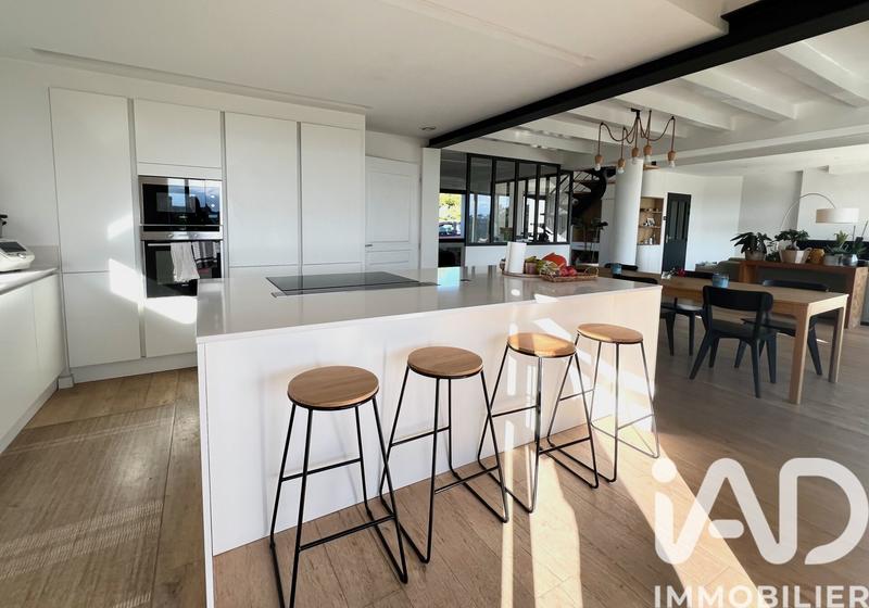 Maison - 170 m² - 7 pièces