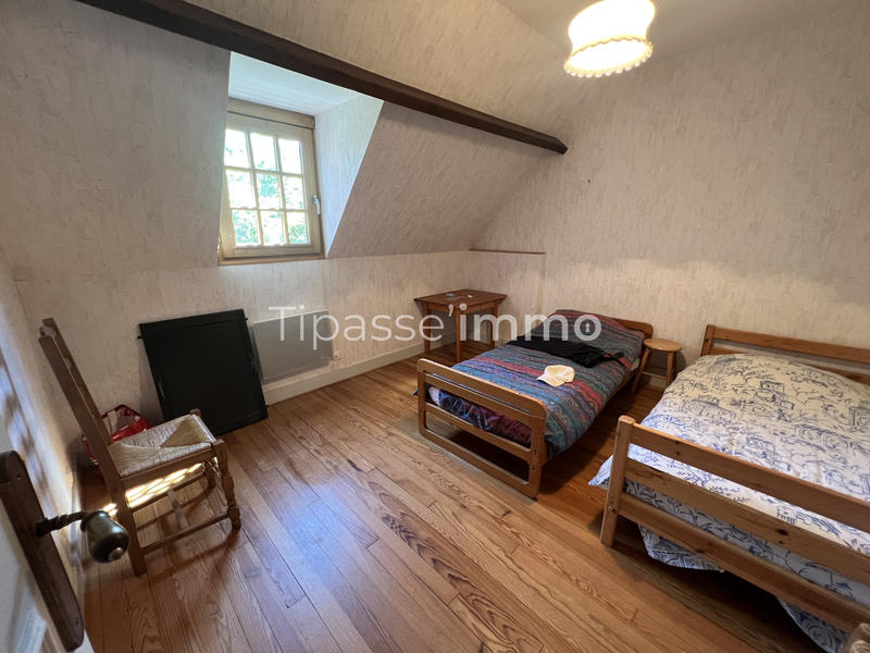 Maison - 180 m² - 10 pièces