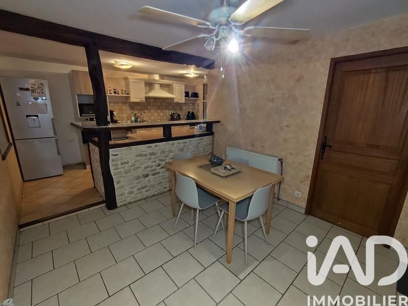 Maison - 207 m² - 9 pièces