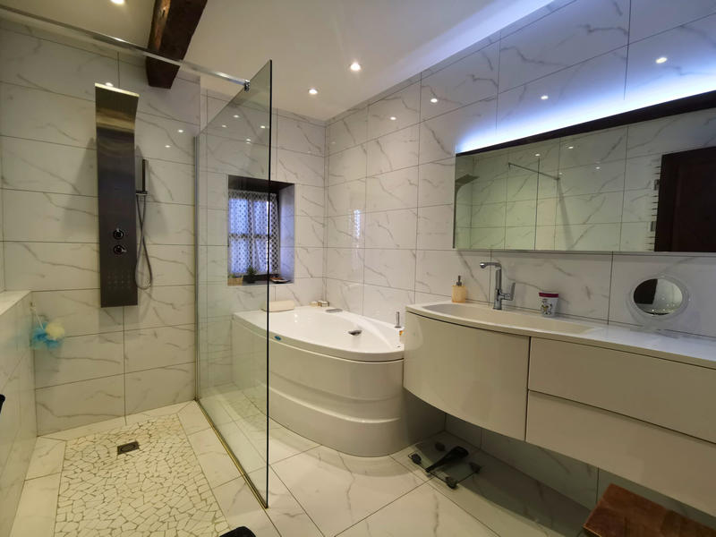 Maison - 293 m² - 7 pièces