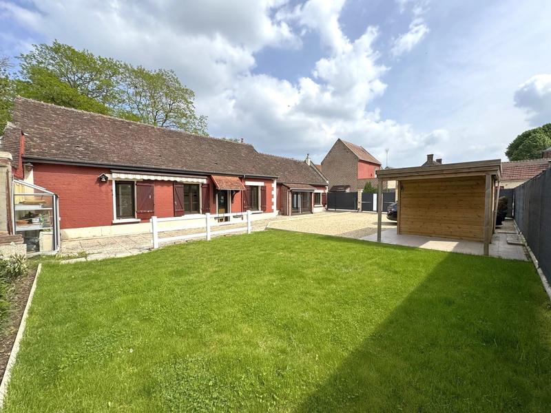 Maison - 93 m² - 5 pièces