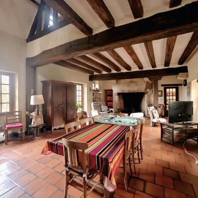 Maison - 233 m² - 11 pièces