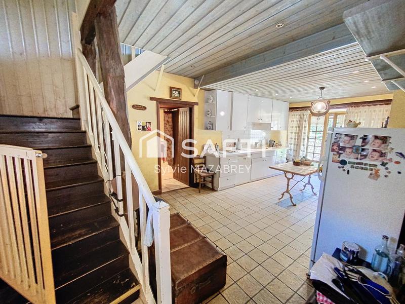 Maison - 212 m² - 7 pièces