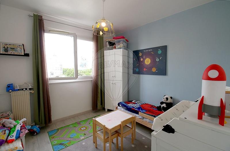 Appartement - 80 m² - 4 pièces