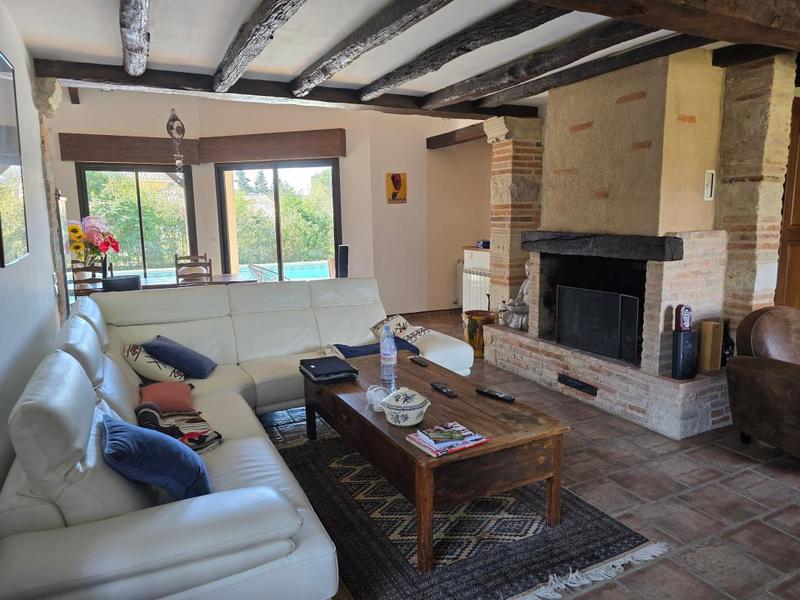 Maison - 204 m² - 7 pièces