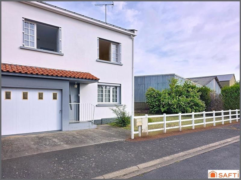 Maison - 90 m² - 4 pièces