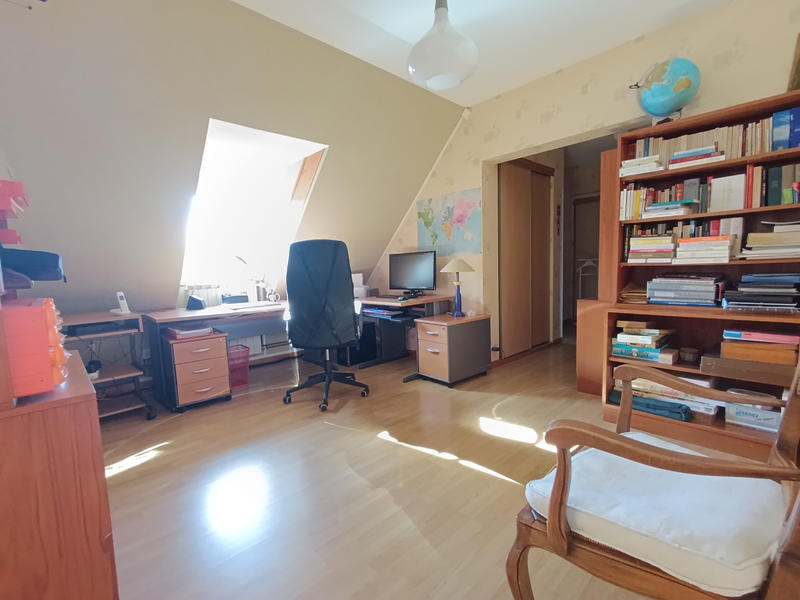 Maison - 177 m² - 6 pièces