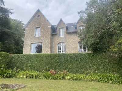 Maison - 150 m² - 6 pièces