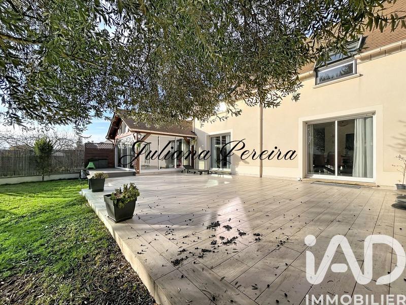 Maison - 180 m² - 7 pièces