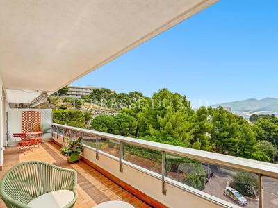 Appartement - 87 m² - 3 pièces