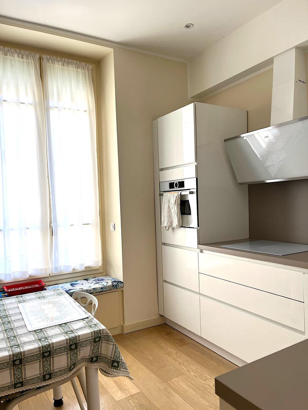 Appartement - 93 m² - 3 pièces