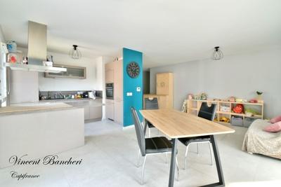 Appartement - 86 m² - 4 pièces