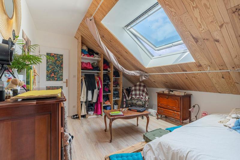 Maison - 380 m² - 9 pièces